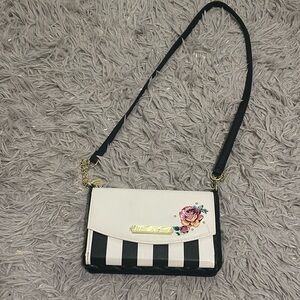 Betsey Johnson purse